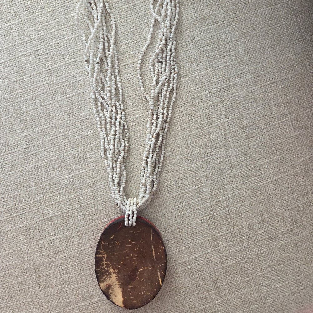 Beaded Shell Necklace - Picture 2 of 3